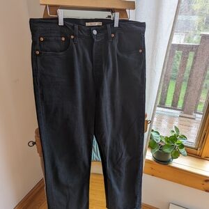 🍄 Levi's - Black jeans